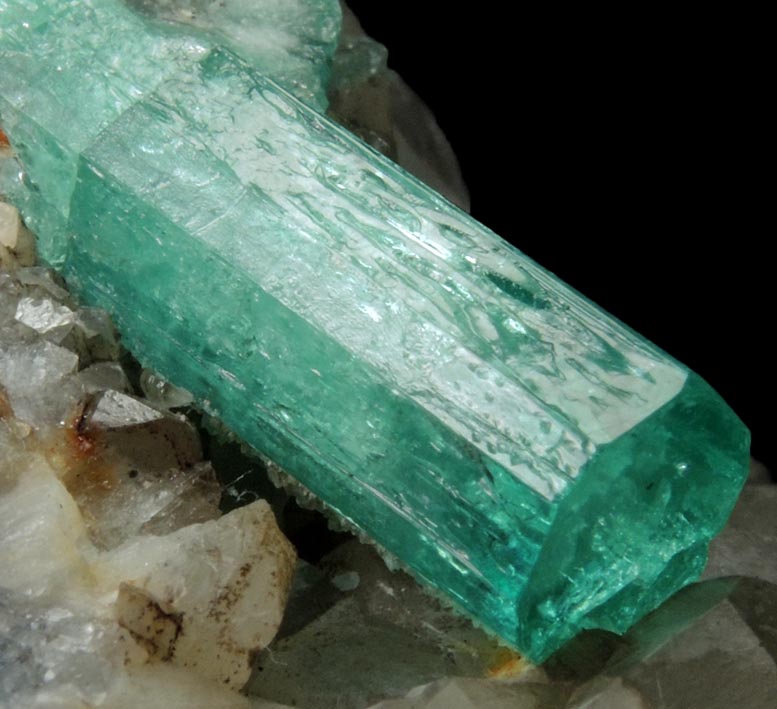 Beryl var. Emerald on Calcite from Polveros Mine, Vasquez-Yacop District, Boyac Department, Colombia