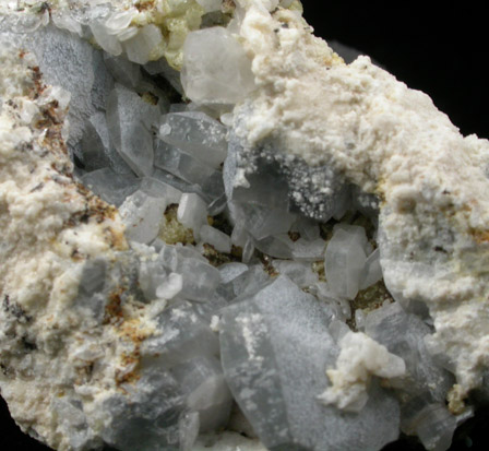 Fluorapatite from Emmons Quarry, southeastern slope of Uncle Tom Mountain,  Greenwood, Oxford County, Maine