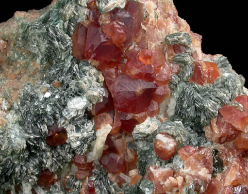 Grossular Garnet with Clinochlore from Val d'Ala, Torino, Piemonte, Italy