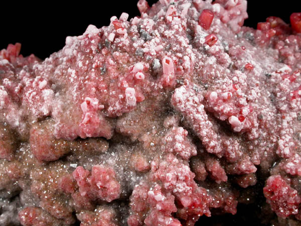 Vanadinite with Calcite from North Geronimo Mine, La Paz County, Arizona