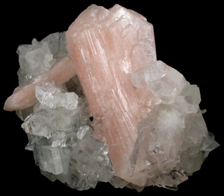 Stilbite-Ca and Apophyllite from Jalgaon, Maharashtra, India