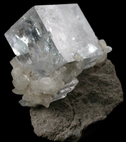 Fluorite and Calcite from Walworth Quarry, Wayne County, New York