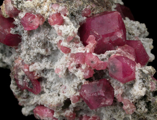 Grossular Garnet from Sierra de Cruces, east of Laguna de Jaco, near Hercules, Coahuila, Mexico