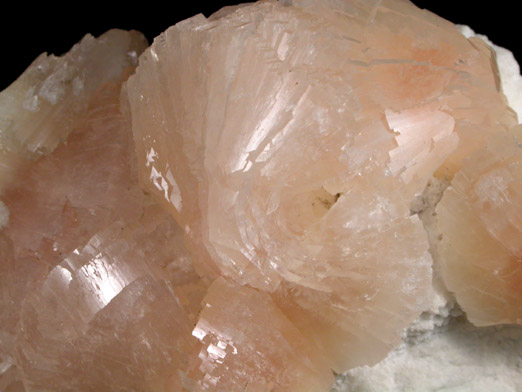 Heulandite-Ca on Mordenite from Dharampuri, Madhya Pradesh, India