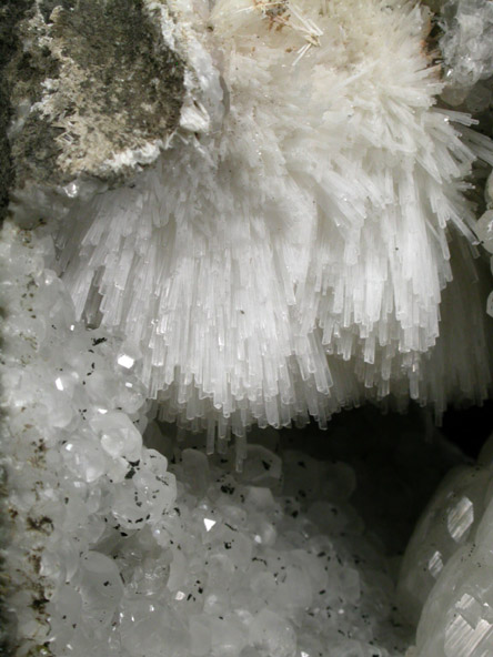 Natrolite with Calcite and Hematite from Upper New Street Quarry, Paterson, Passaic County, New Jersey