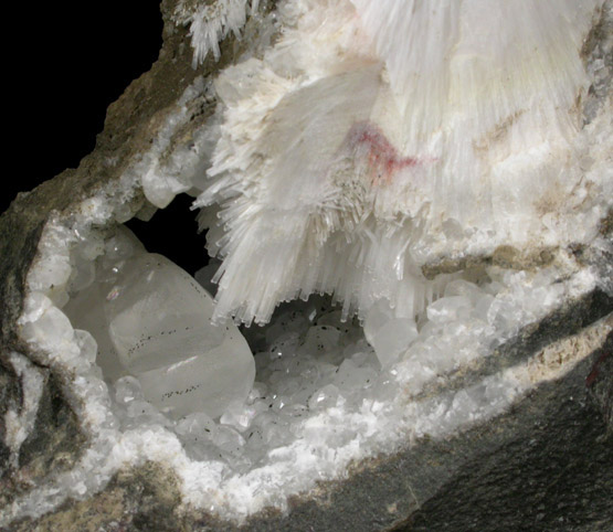 Natrolite with Calcite and Hematite from Upper New Street Quarry, Paterson, Passaic County, New Jersey