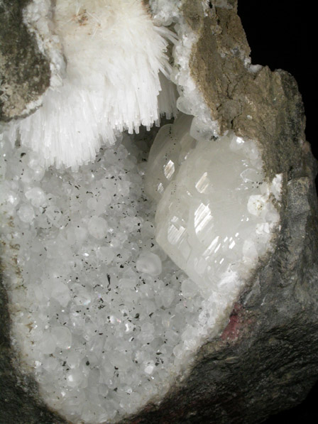 Natrolite with Calcite and Hematite from Upper New Street Quarry, Paterson, Passaic County, New Jersey