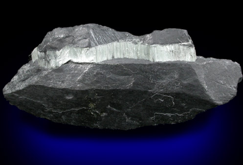 Asbestos (Clinochrysotile?) in shale from Coal mine near Providence, Providence County, Rhode Island