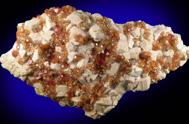 Spessartine Garnet on Microcline from Tongbei-Yunling District, Fujian Province, China