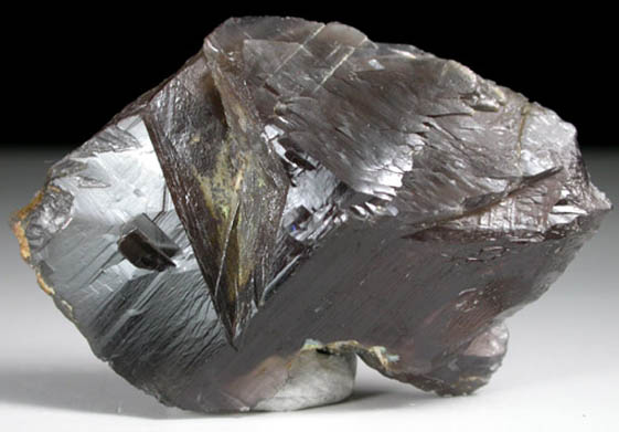 Axinite-(Fe) from La Rampe des Commres, Bourg d'Oisans, Isere, Dauphin Region, Rhone-Alpes, France (Type Locality for Axinite-(Fe))