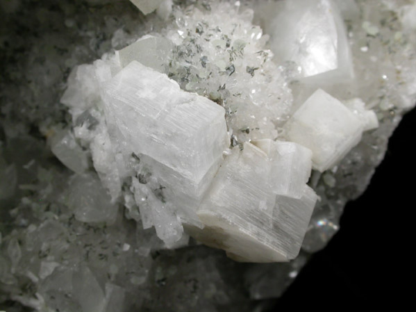 Apophyllite, Calcite, Quartz, Babingtonite from Prospect Park Quarry, Prospect Park, Passaic County, New Jersey