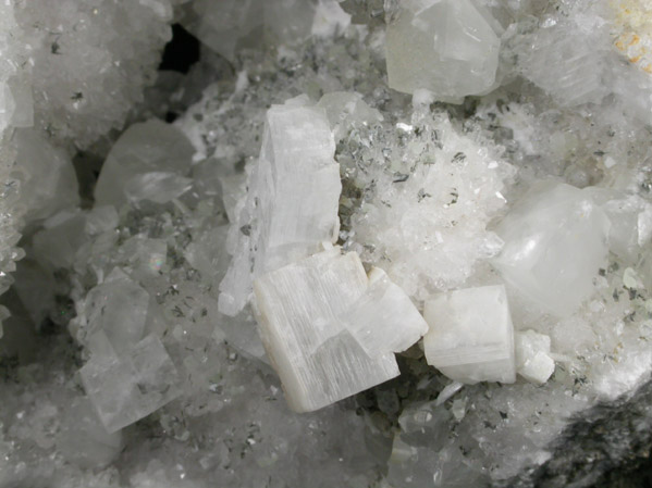 Apophyllite, Calcite, Quartz, Babingtonite from Prospect Park Quarry, Prospect Park, Passaic County, New Jersey