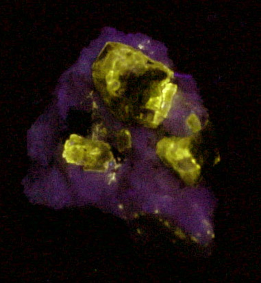 Fluorapatite var. Manganapatite from GE Pollucite Quarry, Buckfield, Oxford County, Maine