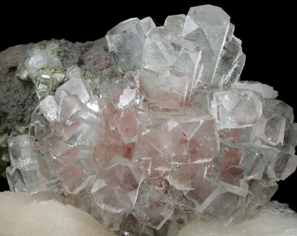 Apophyllite over Thomsonite with Stilbite-Ca from Rahuri, Nagar District, Maharashtra, India