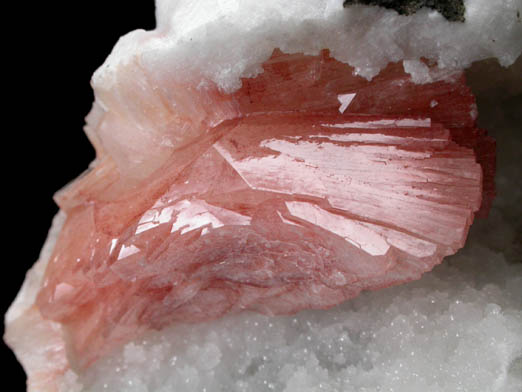 Heulandite on Quartz from Nashik District, Maharashtra, India