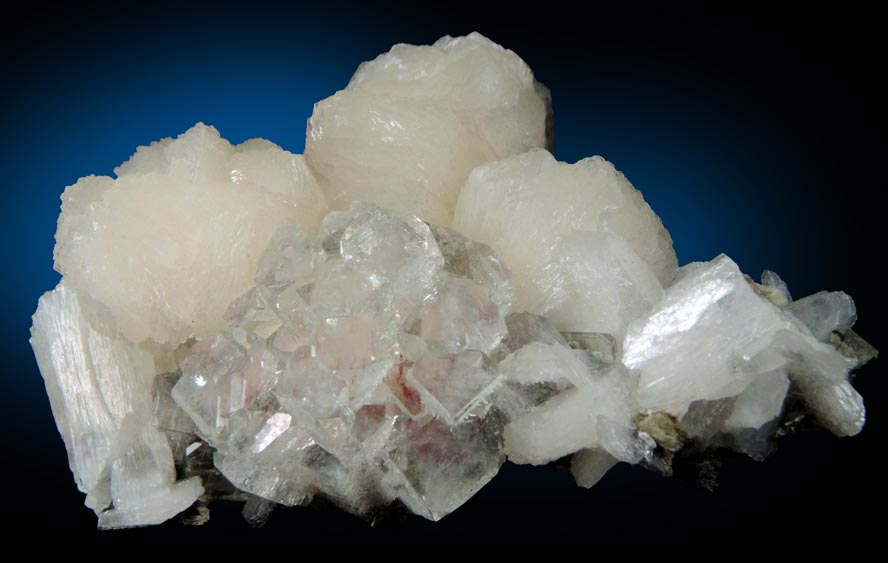 Apophyllite over Thomsonite with Stilbite-Ca from Rahuri, Nagar District, Maharashtra, India