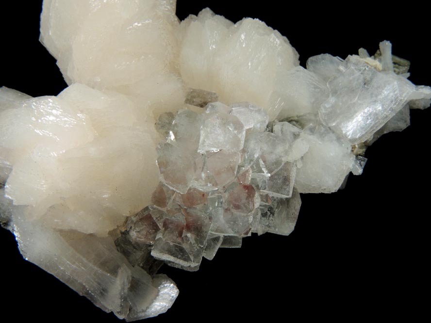 Apophyllite over Thomsonite with Stilbite-Ca from Rahuri, Nagar District, Maharashtra, India