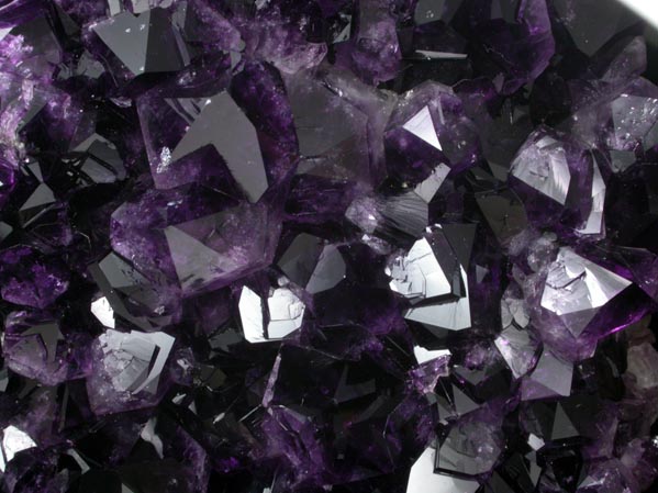 Quartz var. Amethyst from Catalan Agate-Amethyst District, Southern Paran Basalt Basin, Artigas, Uruguay