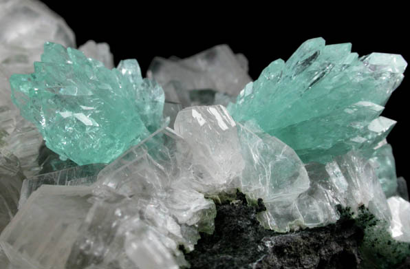 Apophyllite (rare blue-green color) on Heulandite from undisclosed new locality, Maharashtra, India