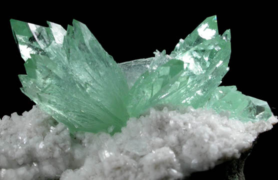 Apophyllite with Stilbite-Ca on Heulandite-Ca from Pashan Hill Quarry, Pune District, Maharashtra, India