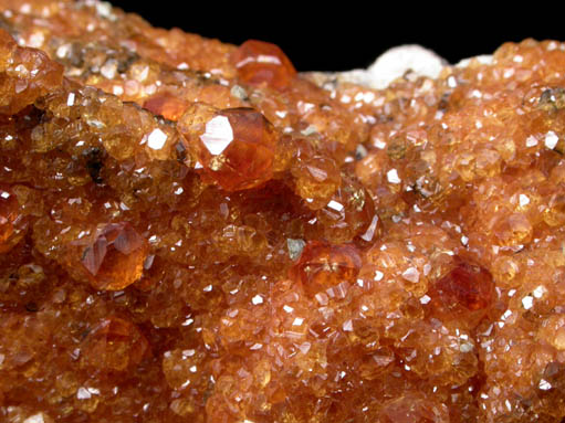 Spessartine Garnet on Microcline from Tongbei-Yunling District, Fujian Province, China