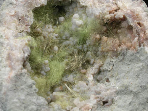 Jamborite pseudomorphs after Millerite in Quartz Geode from US Route 27 road cut, Halls Gap, Lincoln County, Kentucky