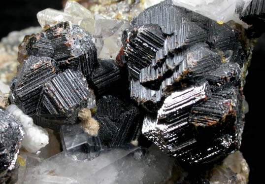 Sphalerite with Andradite Garnet and Quartz from El Mochito Mine, near Lake Yojoa, Santa Barbara, Honduras