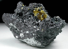 Sphalerite on Magnetite from ZCA Mine No. 4, Balmat, St. Lawrence County, New York