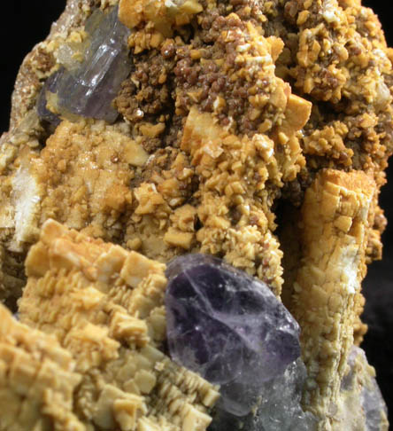 Fluorapatite on Albite from Pulsifer Quarry, Mount Apatite, Auburn, Androscoggin County, Maine