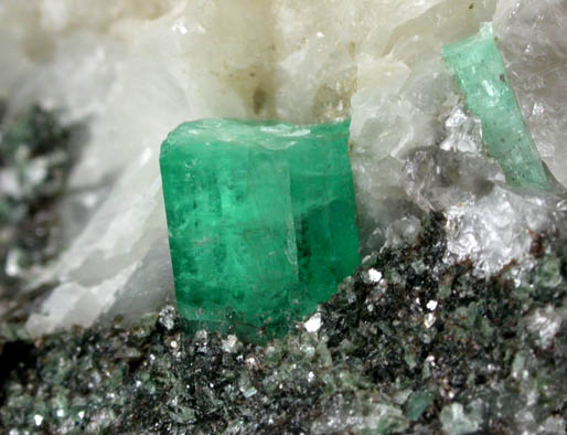 Beryl var. Emerald from Mount Dayakou tungsten mine, 6 km northeast of Mengdong village, Malipo County, Yunnan Province, China