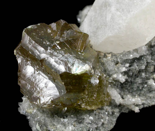 Sphalerite (Spinel Law twinned) with Calcite from Dzhezkazgan Mine, Karaganda Oblast', Kazakhstan