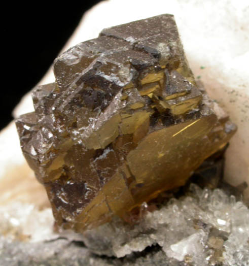 Sphalerite (Spinel Law twinned) on Calcite with Chalcopyrite from Dzhezkazgan Mine, Karaganda Oblast', Kazakhstan