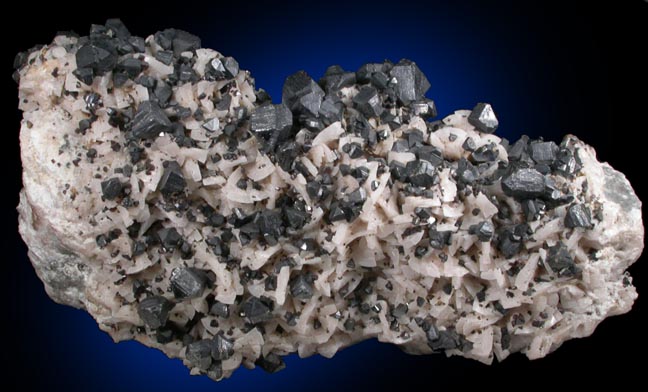 Sphalerite (Spinel-law twinned) on Dolomite from Tri-State Lead-Zinc Mining District, Treece, Cherokee County, Kansas