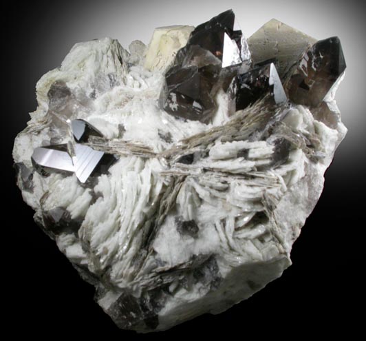 Quartz var. Smoky Quartz, Microcline, Albite from Moat Mountain, west of North Conway, Carroll County, New Hampshire