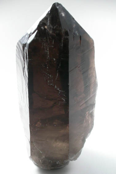 Quartz var. Smoky Quartz (Dauphin-law twin) from Moat Mountain, west of North Conway, Carroll County, New Hampshire