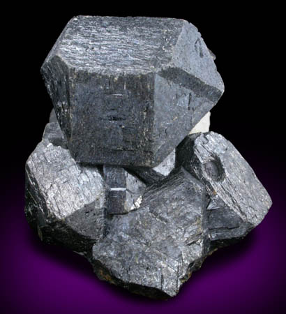 Sphalerite (Spinel-law twinned) from Tri-State Lead-Zinc Mining District, near Joplin, Jasper County, Missouri
