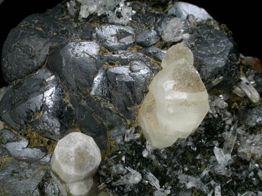 Magnetite, Calcite, Fluorapatite, Quartz from Dashkesan, 28 km southwest of Ganja (Kirovabad), Azerbaijan