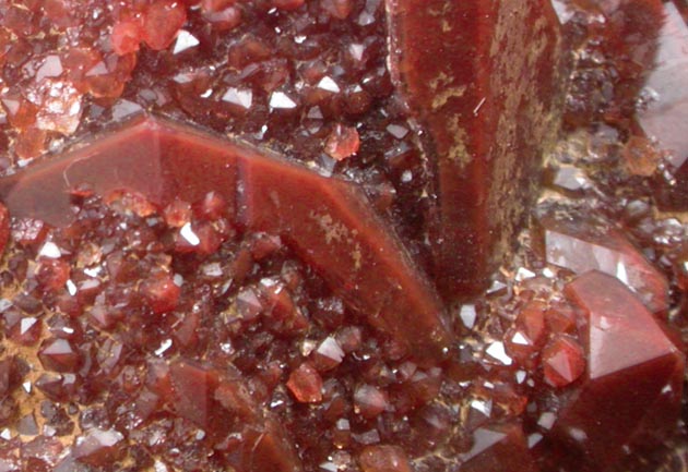 Quartz var. Amethyst Quartz with Hematite inclusions from Blue Point Mine, Pearl Station, Thunder Bay District, Ontario, Canada