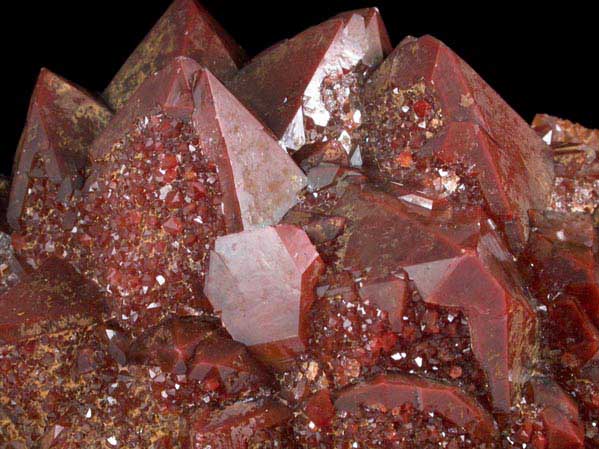 Quartz var. Amethyst Quartz with Hematite inclusions from Blue Point Mine, Pearl Station, Thunder Bay District, Ontario, Canada