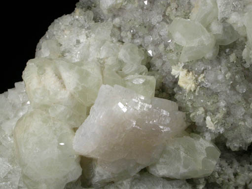 Heulandite, Datolite, Quartz, Pyrite from Upper New Street Quarry, Paterson, Passaic County, New Jersey