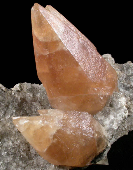 Calcite from Pugh Quarry, 6 km NNW of Custar, Wood County, Ohio