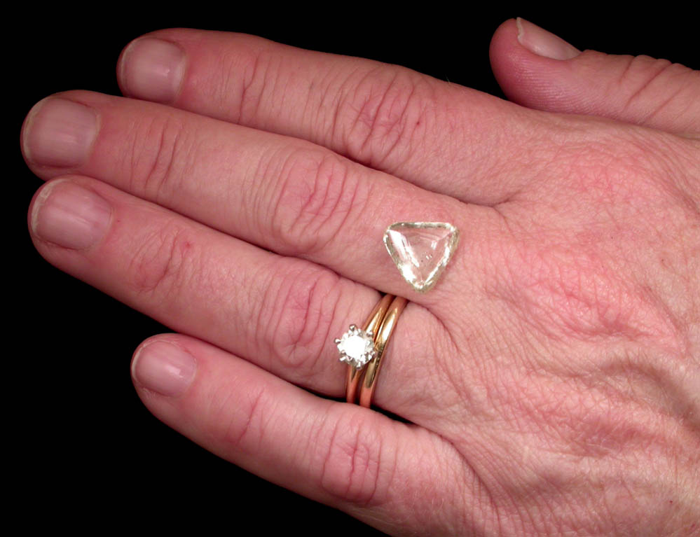 Diamond (4.33 carat pale-yellow macle, twinned crystal) from Mandala River, Guinea