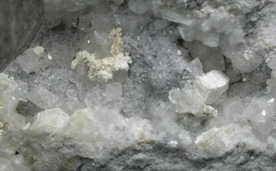 Weloganite, Dawsonite, Calcite, Quartz from Francon Quarry, Montral, le de Montral, Qubec, Canada (Type Locality for Weloganite)