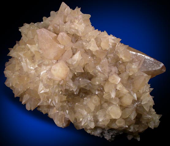 Calcite from Pugh Quarry, 6 km NNW of Custar, Wood County, Ohio