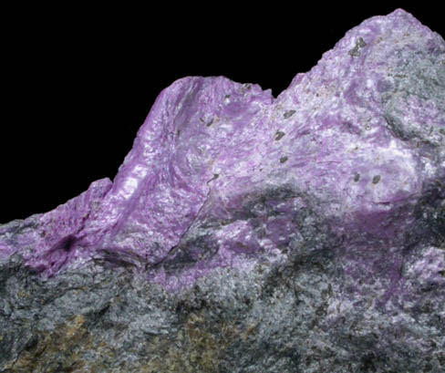 Stichtite from Serpentine Hill, Dundas, Tasmania, Australia (Type Locality for Stichtite)