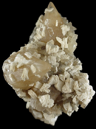 Barite on Calcite from Pugh Quarry, 6 km NNW of Custar, Wood County, Ohio