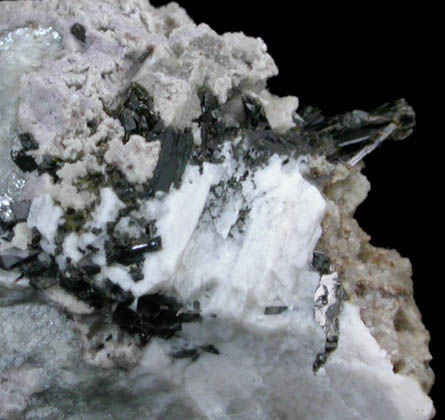 Petarasite on Albite with Aegirine from Poudrette Quarry, Mont Saint-Hilaire, Qubec, Canada (Type Locality for Petarasite)