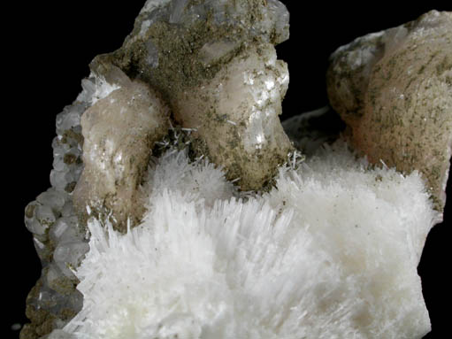 Natrolite and Heulandite with Calcite from Bay of Fundy Zeolite Deposits, Nova Scotia, Canada
