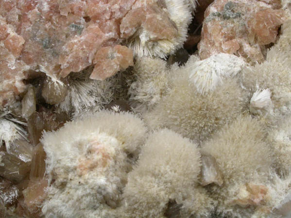 Chabazite with Natrolite and Stilbite from Kibblehouse Quarry, Perkiomenville, Montgomery County, Pennsylvania