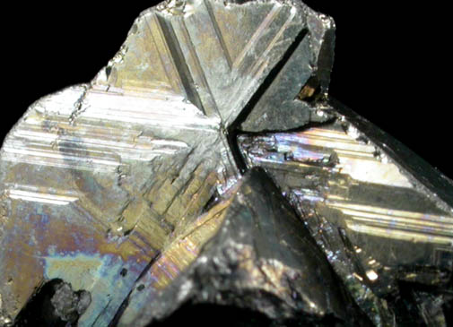 Cubanite (V-twinned crystals) from Henderson #2 Mine, Chibougamau, Abitibi County, Qubec, Canada